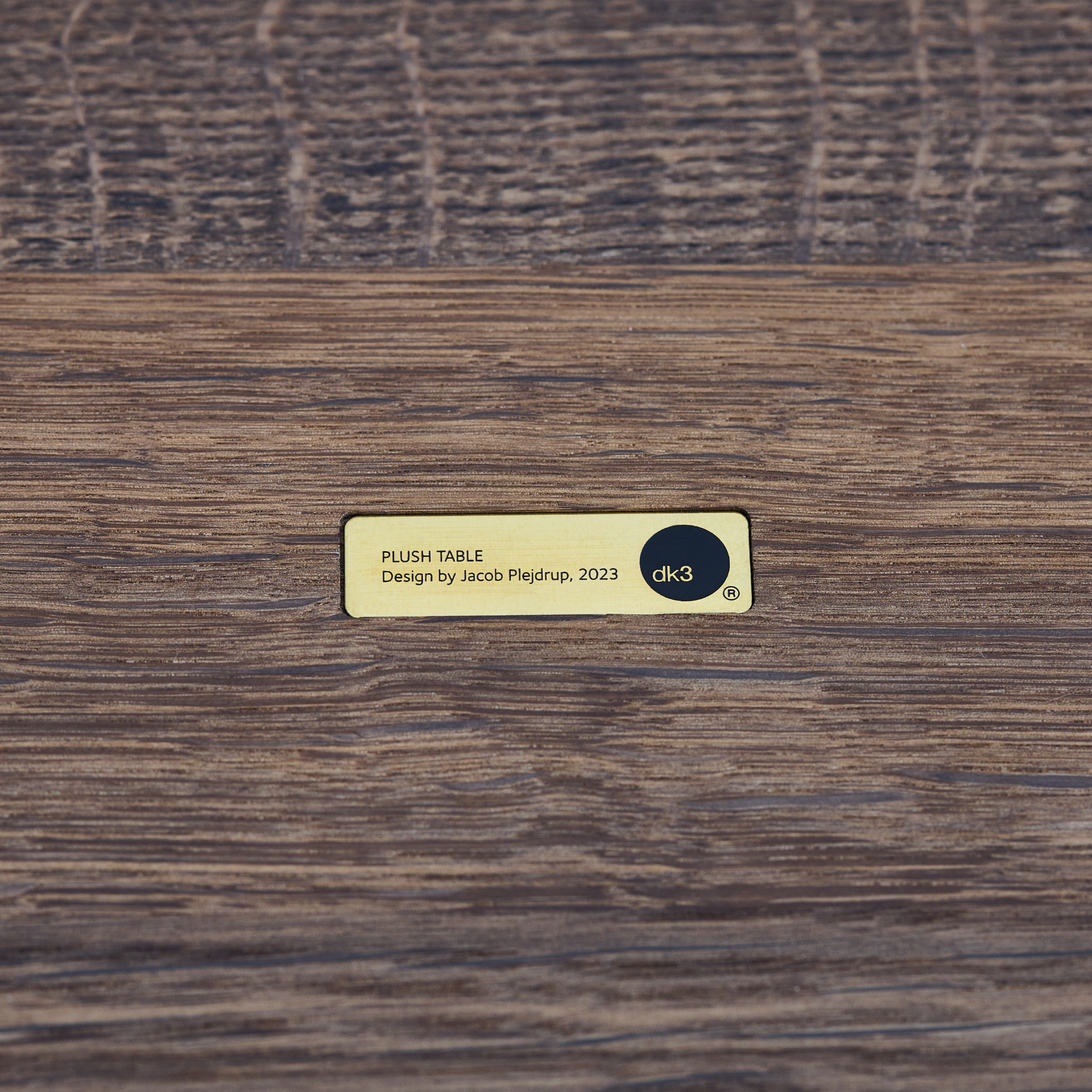 Plush Table Oval